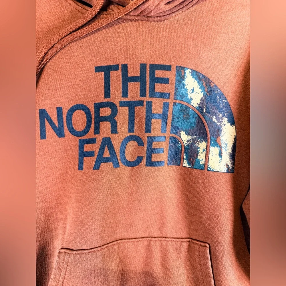 The North Face Hoodie Men’s Small Brown Pullover Graphic Logo Sweatshirt
